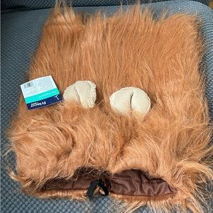 NWT Lion mane costume for dog
